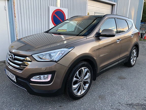 Hyundai Santa Fe 8 of 30