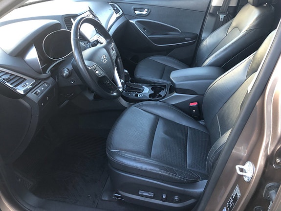 Hyundai Santa Fe 10 of 30