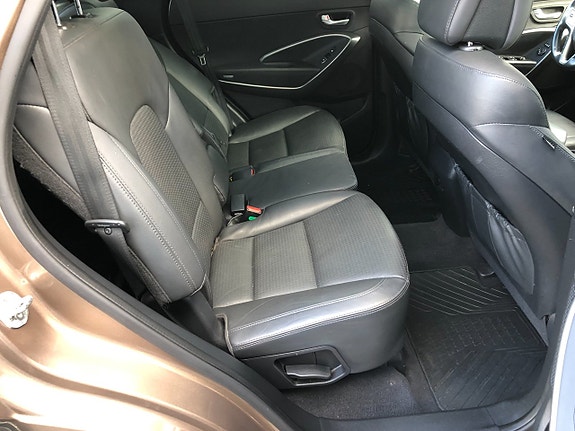 Hyundai Santa Fe 19 of 30