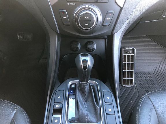 Hyundai Santa Fe 29 of 30