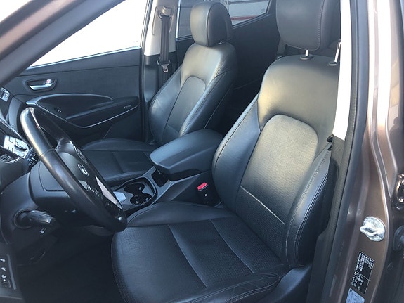 Hyundai Santa Fe 11 of 30
