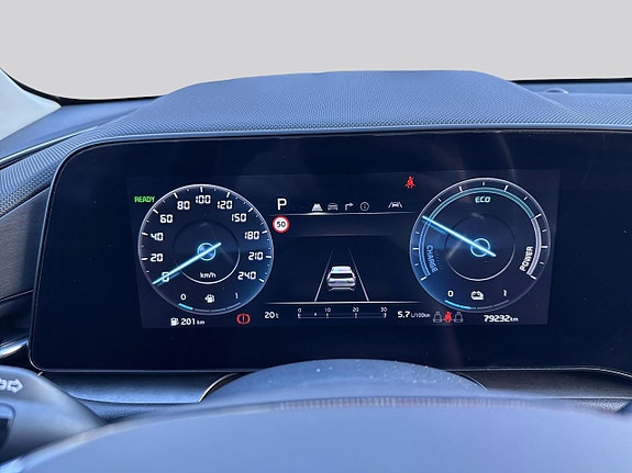 Kia Niro 10 of 15