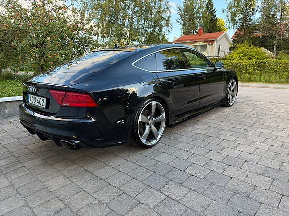 Audi A7 2 of 22