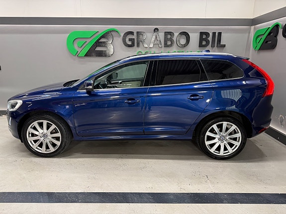 Volvo XC60 2 of 27