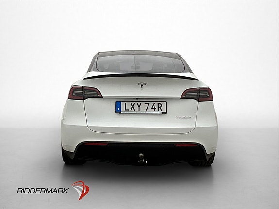 Tesla Model Y 4 of 30