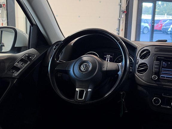 Volkswagen Tiguan 10 of 21