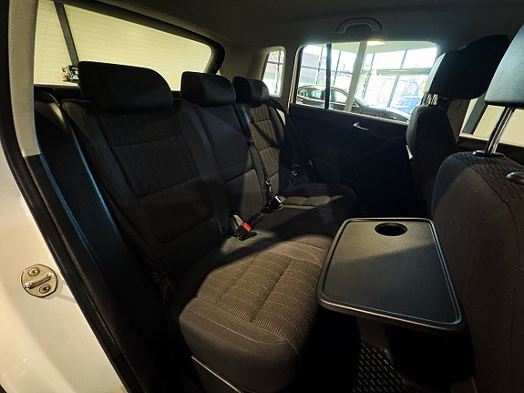 Volkswagen Tiguan 16 of 21