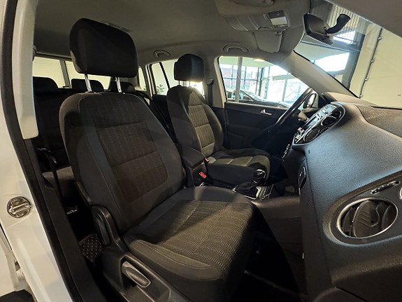 Volkswagen Tiguan 13 of 21