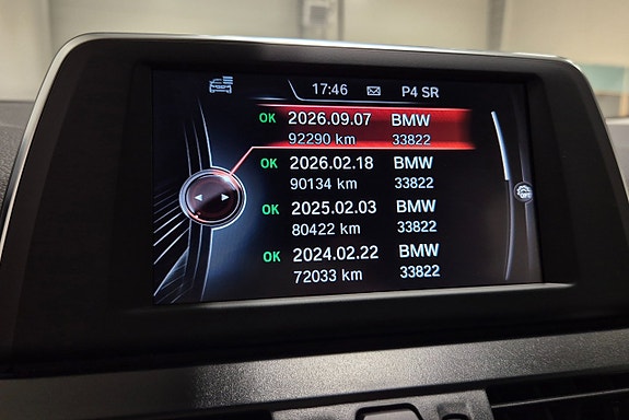 BMW 218i 12 of 14