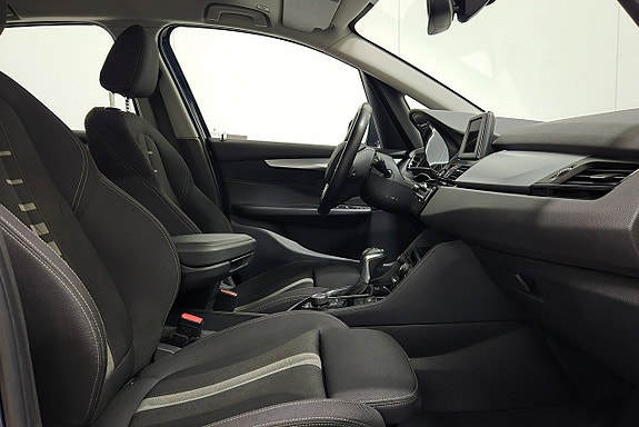 BMW 218i 8 of 14
