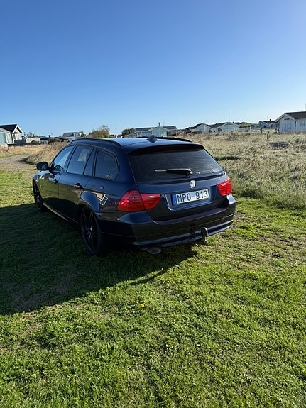 BMW 318d 3 of 7