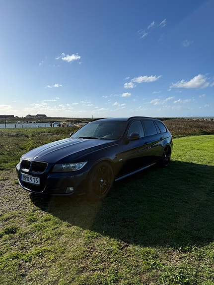BMW 318d 4 of 7