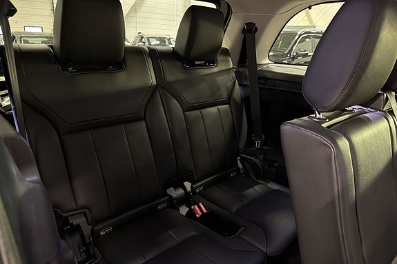 Land Rover Discovery 23 of 26