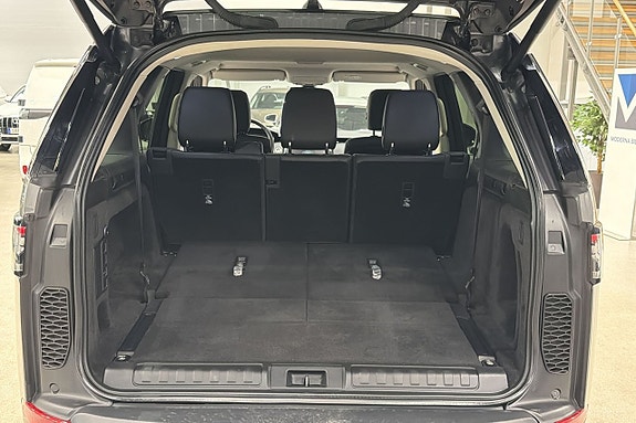 Land Rover Discovery 24 of 26