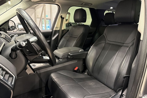 Land Rover Discovery 17 of 26