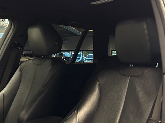 BMW 330d 15 of 27