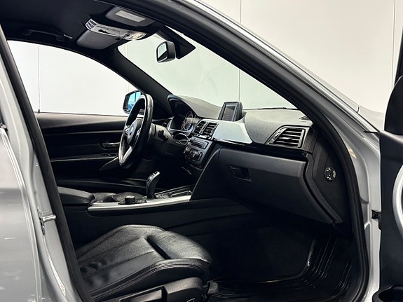 BMW 330d 25 of 27