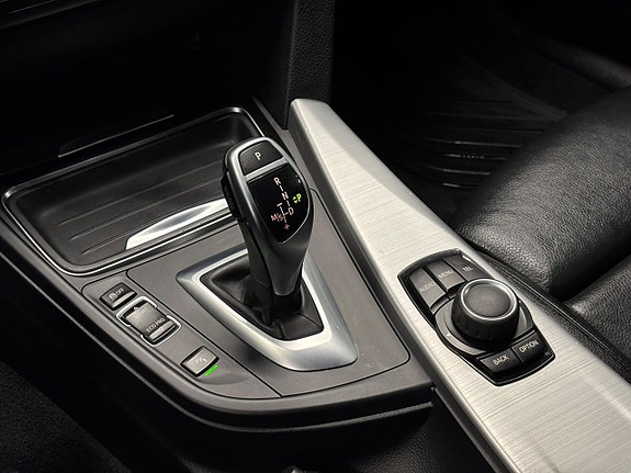 BMW 330d 20 of 27