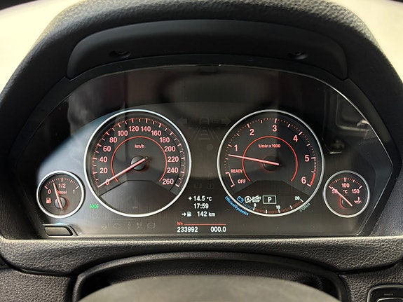 BMW 330d 18 of 27