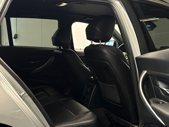 BMW 330d 27 of 27