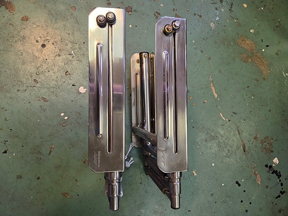 Product image 1 of 6