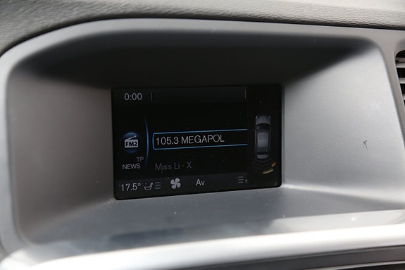 Volvo S60 20 of 24