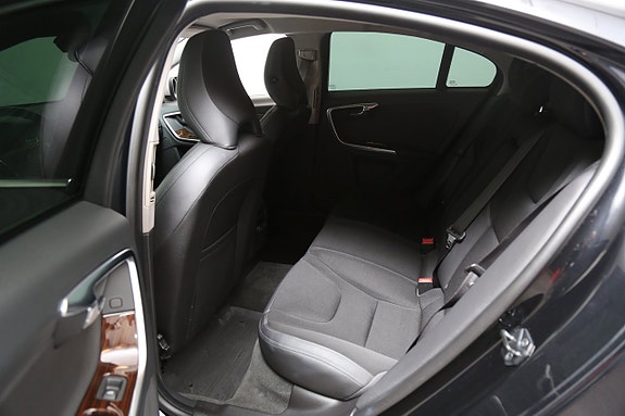 Volvo S60 22 of 24