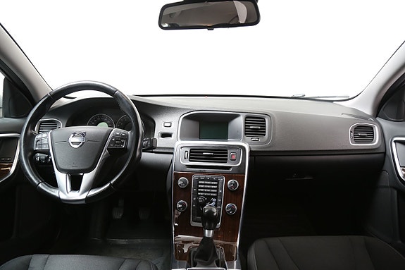 Volvo S60 17 of 24