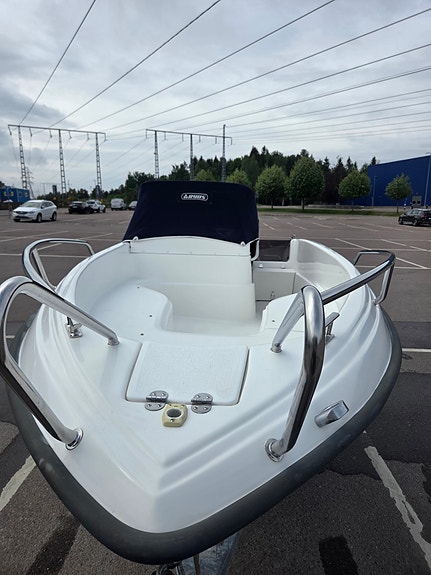 Ryds 478 GTI med Mercury 60hk 4-takt 2011 – säljes komplett med trailer 3 of 5