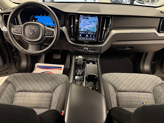 Volvo XC60 9 of 21
