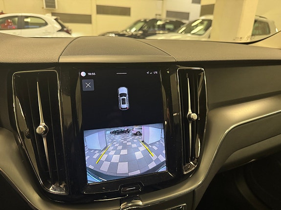 Volvo XC60 10 of 21