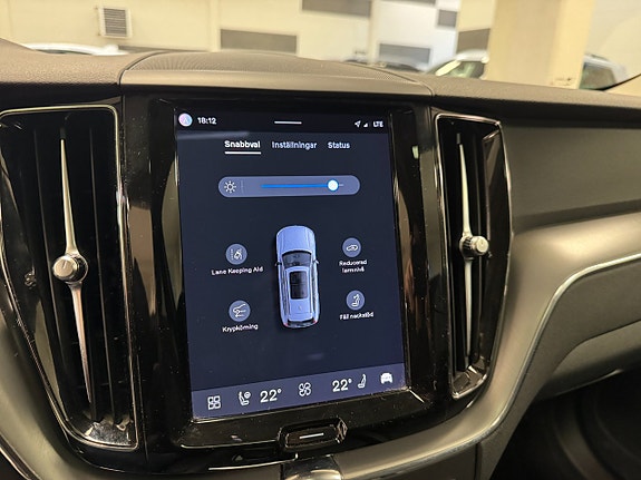 Volvo XC60 15 of 21