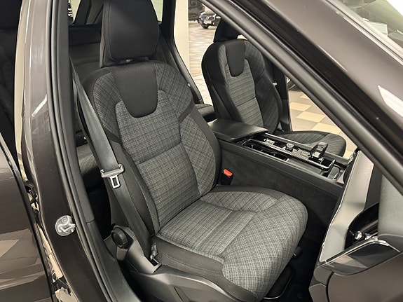 Volvo XC60 19 of 21