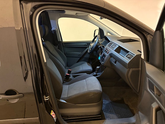 Volkswagen Caddy Maxi 8 of 13