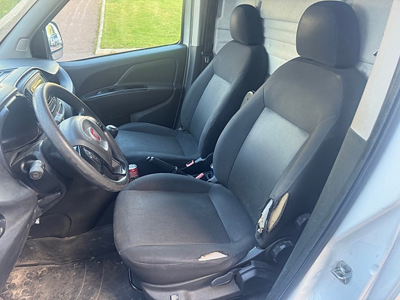 Fiat Doblo 10 of 12