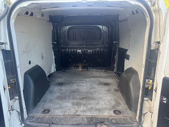 Fiat Doblo 12 of 12