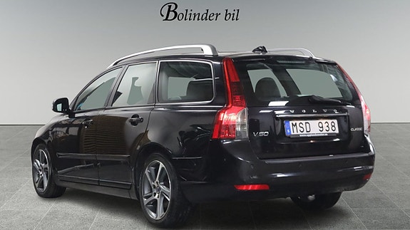 Volvo V50 4 of 23