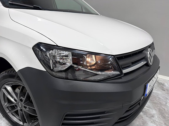 Volkswagen Caddy Maxi 13 of 23