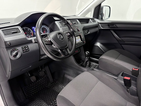 Volkswagen Caddy Maxi 17 of 23