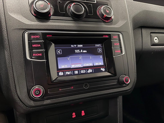 Volkswagen Caddy Maxi 18 of 23