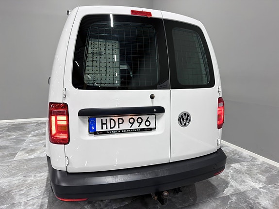Volkswagen Caddy Maxi 6 of 23