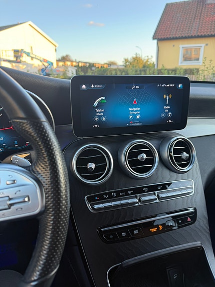 Mercedes-Benz GLC300 d 9 of 13