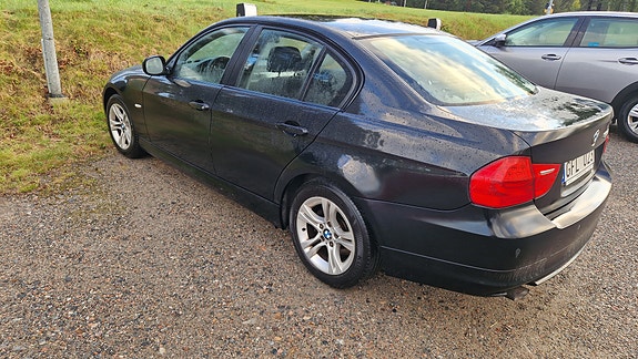 BMW 318d 2 of 2