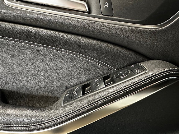 Mercedes-Benz CLA200 19 of 22