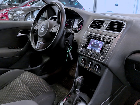 Volkswagen Polo 11 of 14