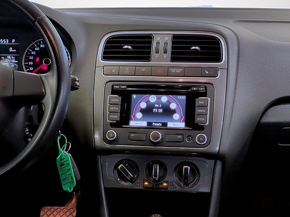 Volkswagen Polo 10 of 14