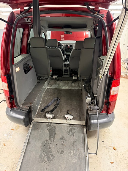 Volkswagen Caddy 6 of 6