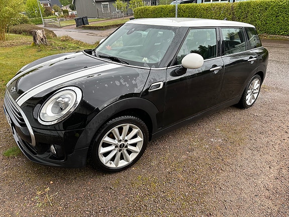 MINI Cooper 4 of 5
