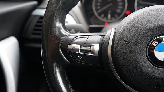 BMW 125i 14 of 21