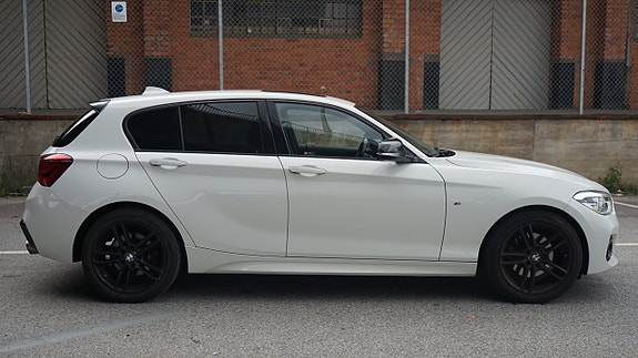 BMW 125i 7 of 21
